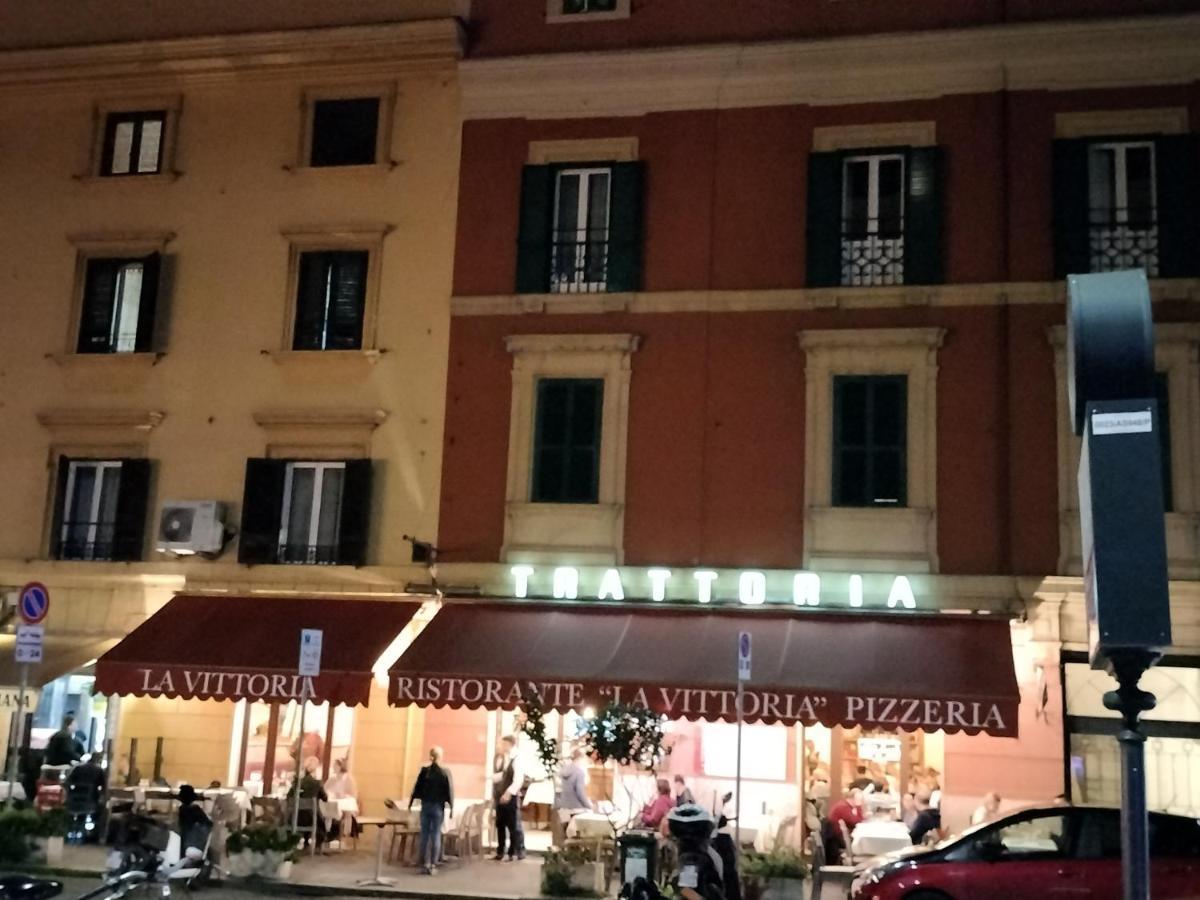 Nice Room In The Center Of Рим Экстерьер фото